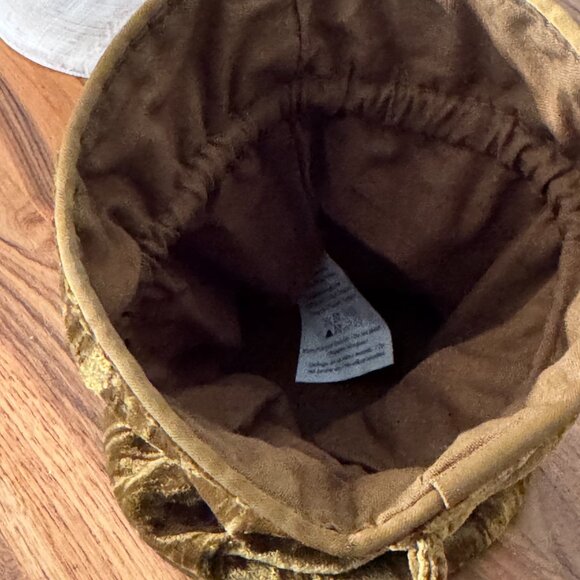 Sezane Olive Green Velvet Lifestyle Pouch - Perfect for wine bottle or Jewelry - Picture 5 of 6